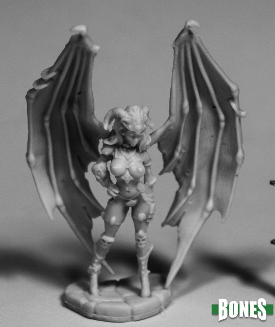 Reaper Bones Miniatures: Eilluvasheth, Succubus Queen | Gamer Loot